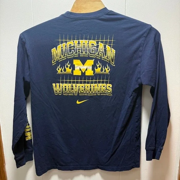 Nike Michigan Wolverines Mens Size Large Navy Blue Long Sleeve Graphic Shirt - Picture 7 of 7